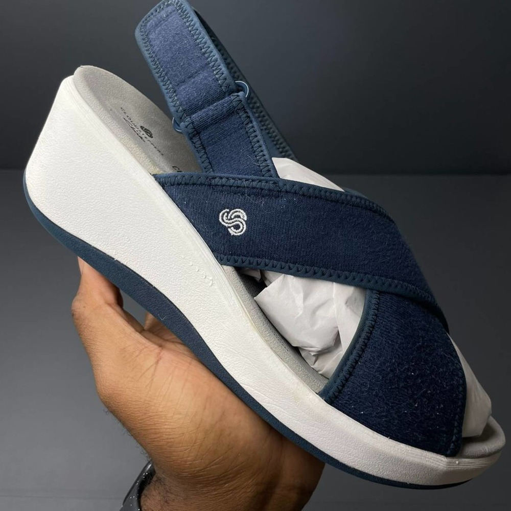 Clark CloudSteppers Wedges Women Sandals Size 7